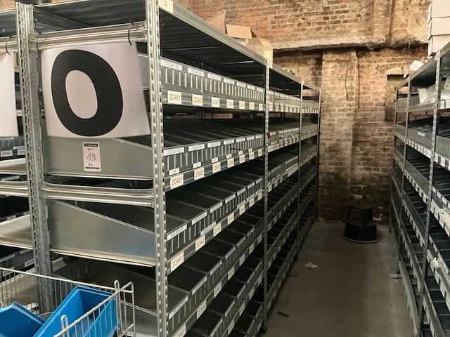 Galva magazijnstelling met inhoud (2x) - afbeelding 1 van  8