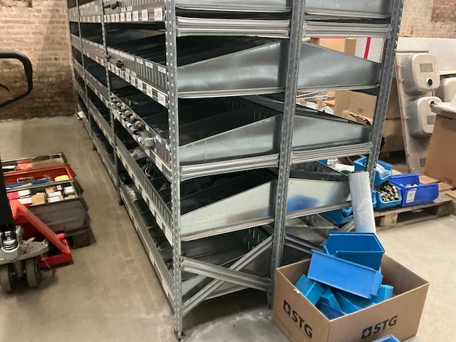 Galva magazijnstelling met inhoud - afbeelding 2 van  8