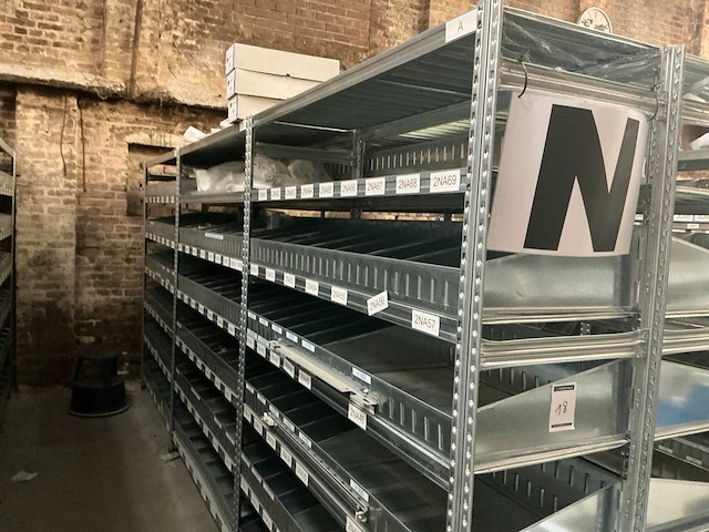 Galva magazijnstelling met inhoud - afbeelding 2 van  5