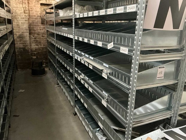 Galva magazijnstelling met inhoud - afbeelding 3 van  5