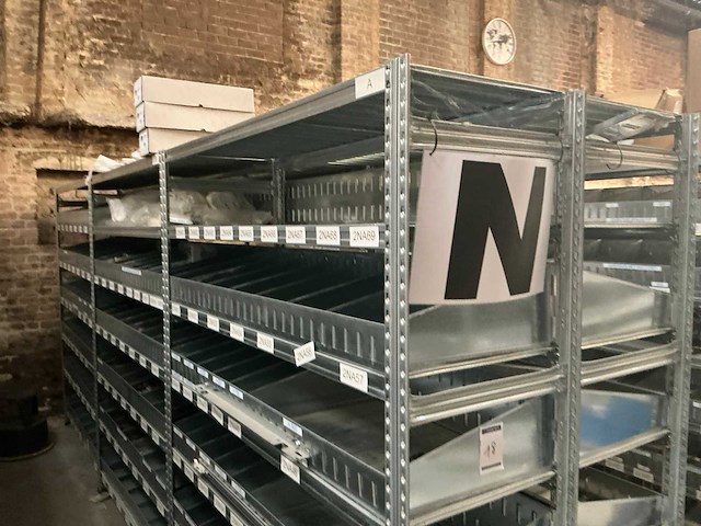Galva magazijnstelling met inhoud - afbeelding 4 van  5