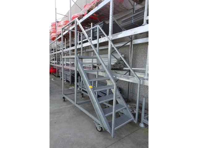 Galva verrijdbare platformtrap - afbeelding 1 van  4