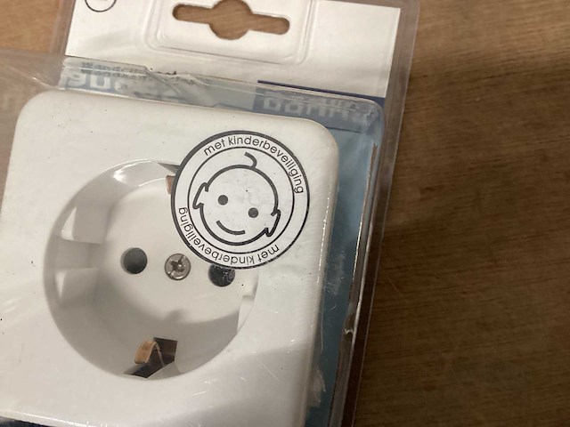 Gamma opbouw wandcontactdoos (72x) - afbeelding 2 van  3