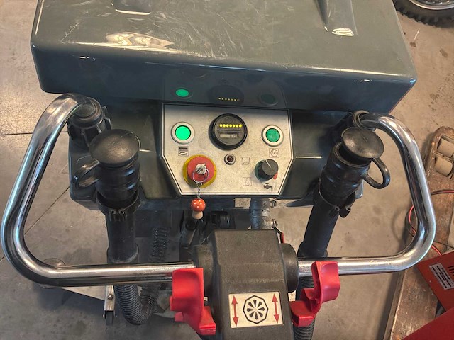 Gansow 71bf85esa schrobmachine - afbeelding 1 van  12