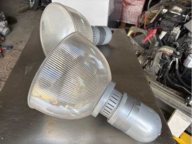 Garage lampen (3x) - afbeelding 1 van  4