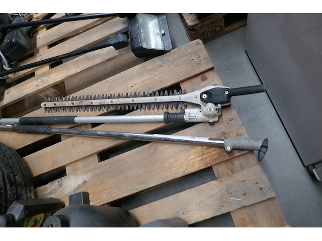 Garage materiaal + opzetstuk voor heggenschaar - afbeelding 3 van  6