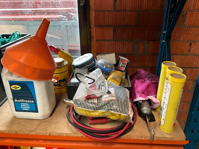 Garage materialen - afbeelding 1 van  12