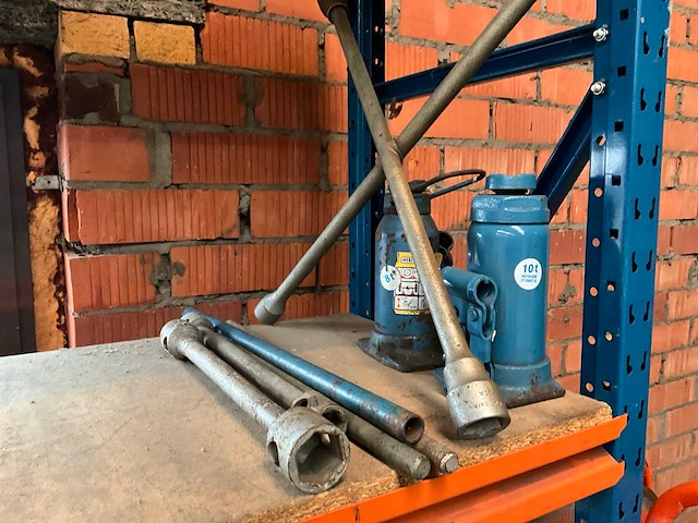 Garage materialen - afbeelding 7 van  12