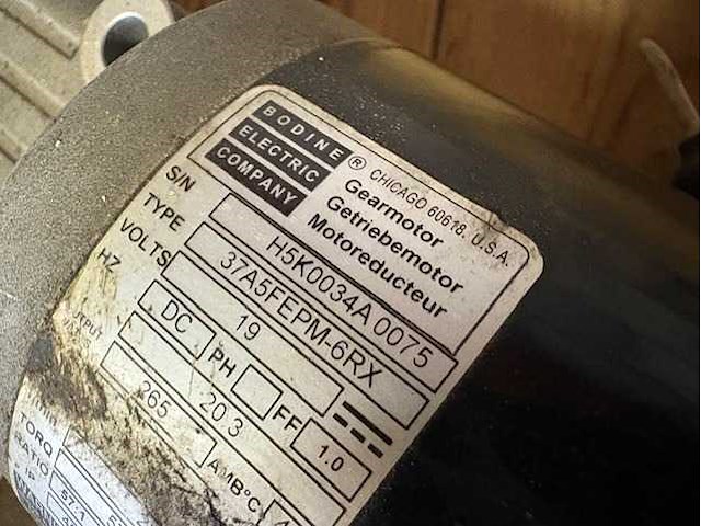 Garage poort opsteekmoter - afbeelding 4 van  5