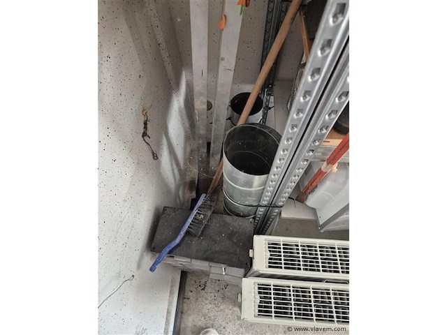 Garage rechts - afbeelding 16 van  39