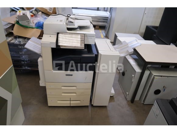 Garagedekken, kantoormeubilair, computerapparatuur, rekken