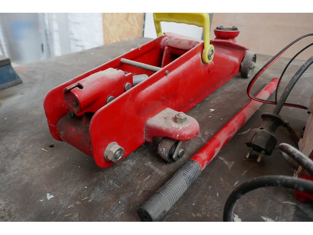 Garagemateriaal - afbeelding 2 van  4