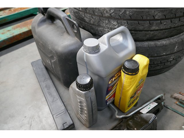 Garagemateriaal - afbeelding 3 van  5
