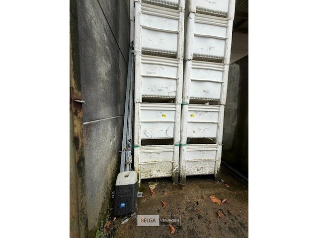 Garagepoortopener met rails - afbeelding 1 van  4