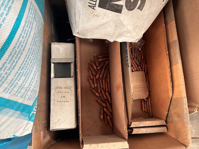 Garageproducten, lasonderdelen, slagmoersleutel, … - afbeelding 5 van  7