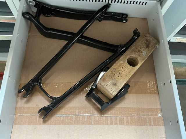 Garant werkbank met ladekasten - afbeelding 10 van  12