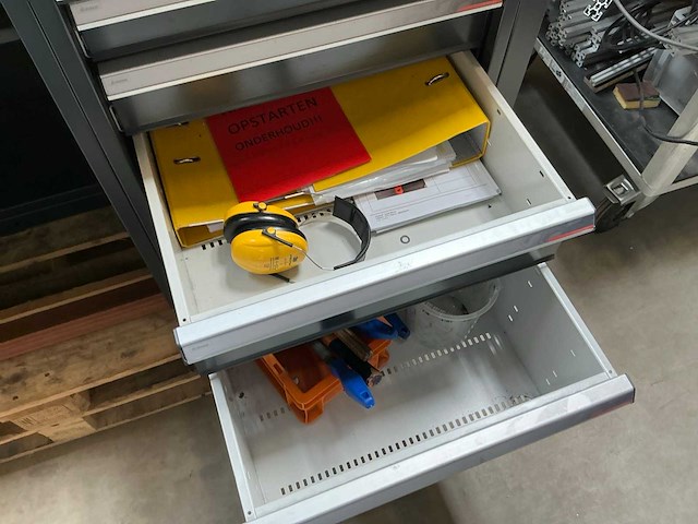 Garant werkbank - afbeelding 8 van  12