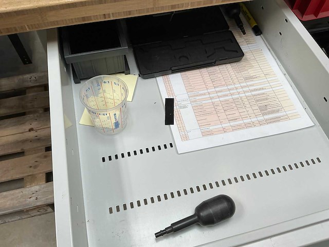 Garant werkbank - afbeelding 9 van  10