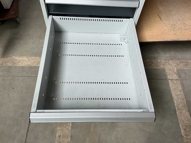 Garant werkbank - afbeelding 11 van  12