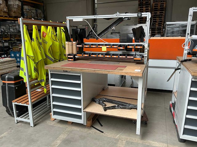 Garant werkbank - afbeelding 1 van  13
