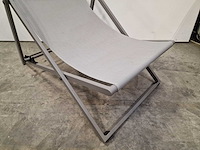 Garden prestige - alu transat warmgrijs mat - textilene lichtgrijs - met hoofdkussen - afbeelding 4 van  6