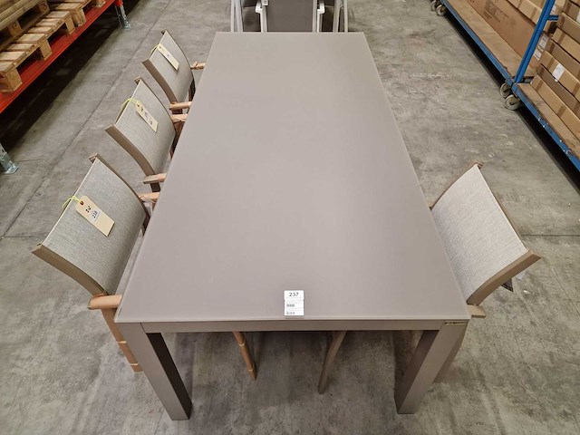 Garden prestige - alu tuintafel cleopatra champagne mat 220 x 100cm + taupe glas - afbeelding 3 van  4