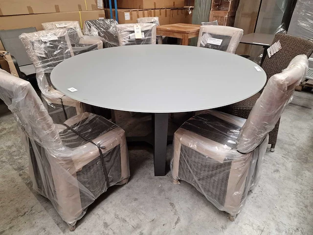 Garden prestige - alu tuintafel elise antraciet dia 150cm - lichtgrijs glas - afbeelding 1 van  4