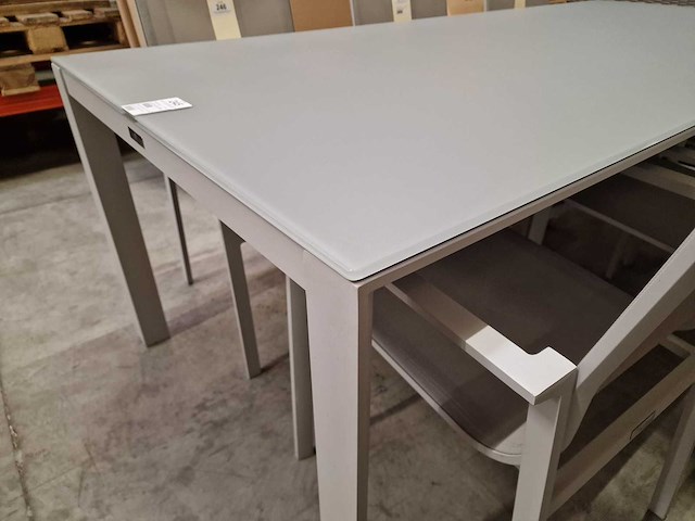Garden prestige - alu tuintafel geneve mistral grijs mat 220 x 100cm + lichtgrijs glas - afbeelding 4 van  4
