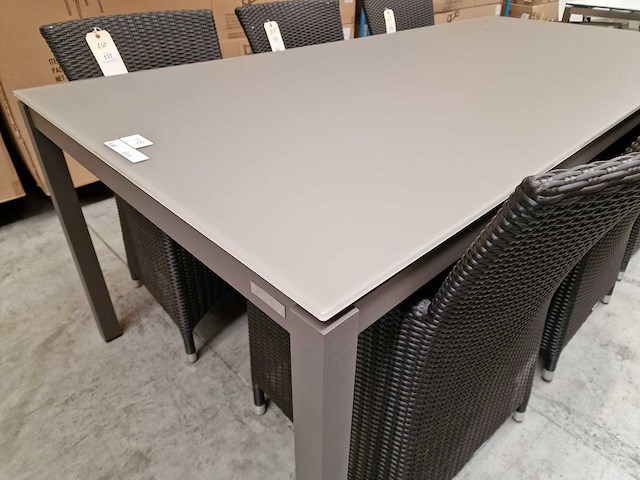 Garden prestige - alu tuintafel juma taupe grijs 220 x 100cm + taupe glas - afbeelding 4 van  4