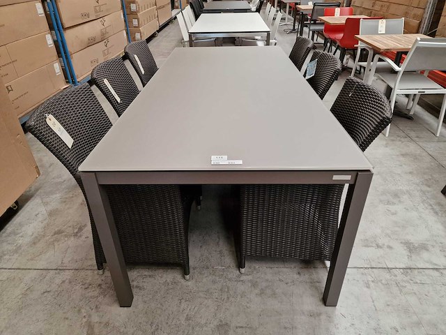 Garden prestige - alu tuintafel juma taupe grijs 220 x 100cm + taupe glas - afbeelding 1 van  2