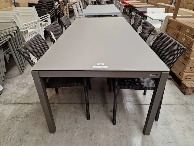 Garden prestige - alu tuintafel juma taupe grijs 220 x 100cm + taupe glas - afbeelding 2 van  4