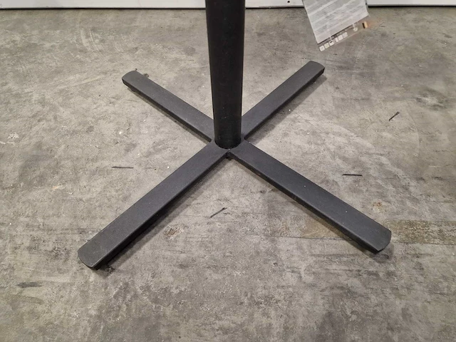 Garden prestige - alu tuintafel suisse 70 x 70cm antraciet full alu - afbeelding 1 van  12