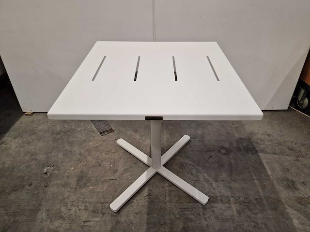 Garden prestige - alu tuintafel suisse 70 x 70cm wit full alu - afbeelding 8 van  13