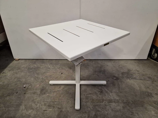Garden prestige - alu tuintafel suisse 70 x 70cm wit full alu - afbeelding 6 van  13