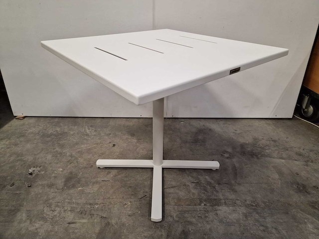 Garden prestige - alu tuintafel suisse 80 x 80cm wit full alu - afbeelding 1 van  11