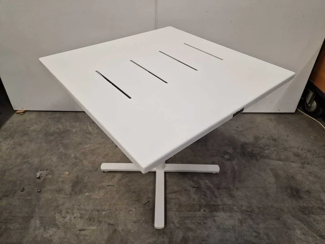 Garden prestige - alu tuintafel suisse 80 x 80cm wit full alu - afbeelding 5 van  11
