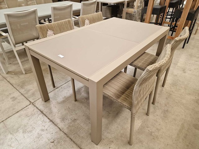 Garden prestige - alu tuintafel uitschuif lissabon champagne mat - afbeelding 7 van  9
