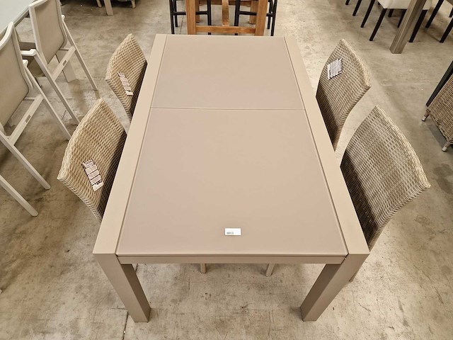 Garden prestige - alu tuintafel uitschuif lissabon champagne mat - afbeelding 9 van  9