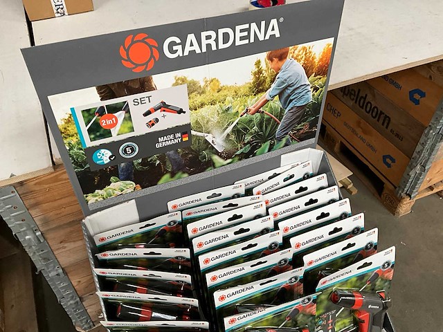 Gardena display classic spuitpistool en koppeling - afbeelding 1 van  5