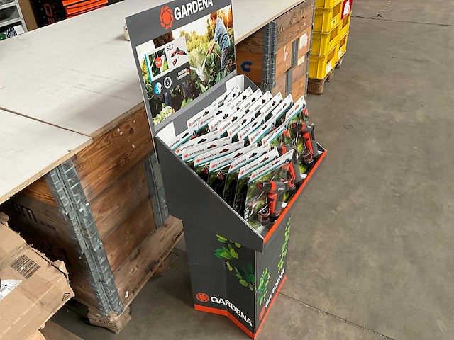 Gardena display classic spuitpistool en koppeling - afbeelding 2 van  5