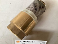 Gardena messing terugslagklep 1” met aanzuigkorf (49x) - afbeelding 1 van  4