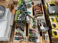 Gardena partij divers tuingereedschap - afbeelding 1 van  7