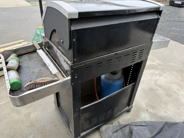 Gasbarbecue met gasfles central park - afbeelding 4 van  10