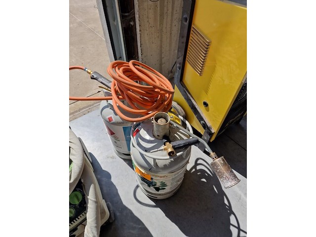 Gasbrander + gasflessen - afbeelding 1 van  3