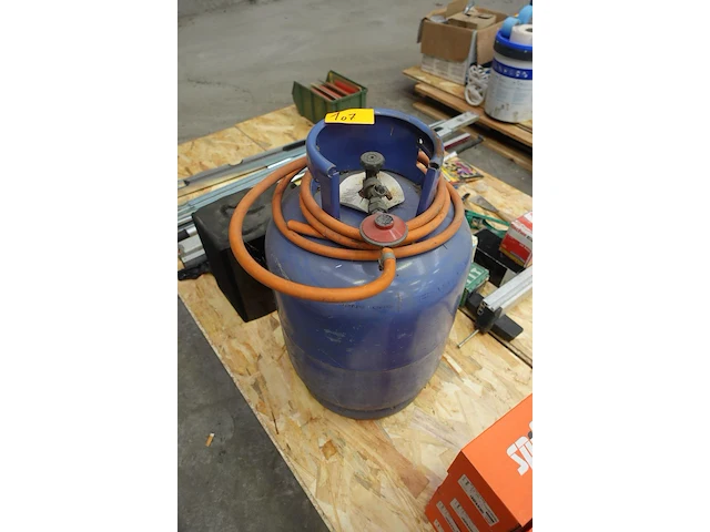 Gasfles petroliumgas - afbeelding 2 van  3