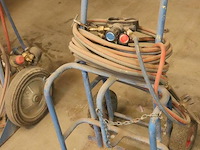 Gasfleswagen - met slangen en drukregelaar - afbeelding 1 van  2