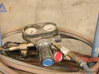 Gasfleswagen - met slangen en drukregelaar - afbeelding 2 van  2