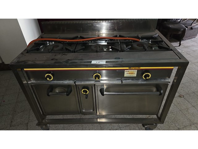 Gasfornuis / cateringfornuis - afbeelding 1 van  3