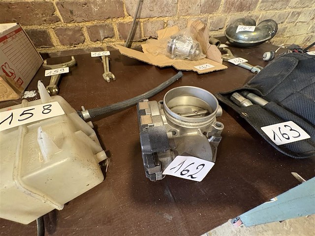 Gasklephuis porsche - afbeelding 1 van  3