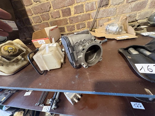 Gasklephuis porsche - afbeelding 2 van  3